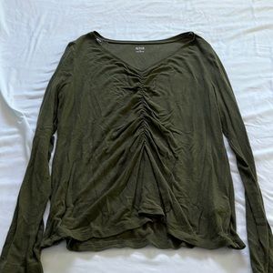 Forest green A.N.A. long sleeve tee, size M